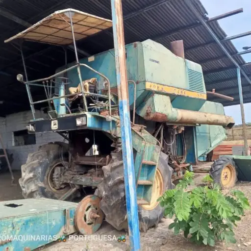 Cosechadora Jhon Deere 976
